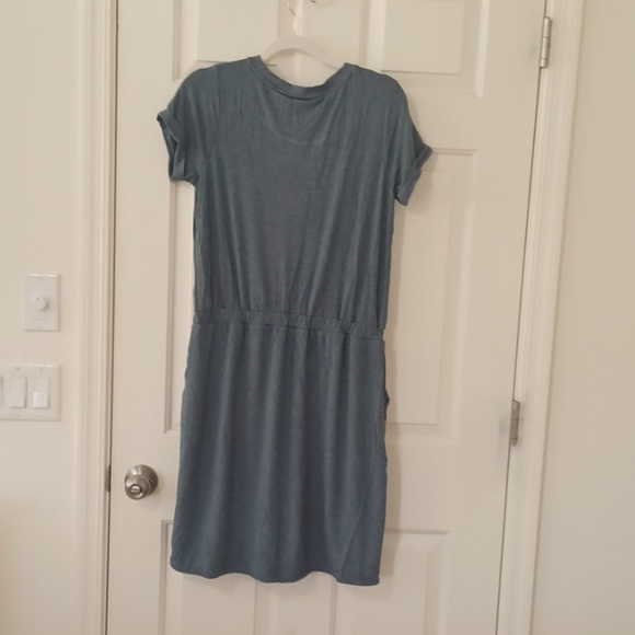 NWT 32 degrees cool dress, gray, medium - Picture 2 of 4